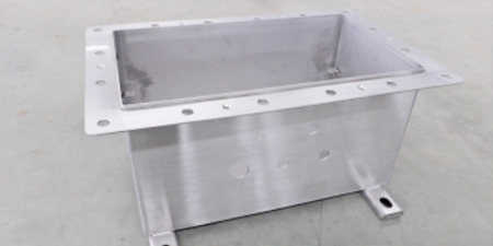 機(jī)構(gòu)箱加工定制，讓光伏工程從細(xì)節(jié)就有了保障